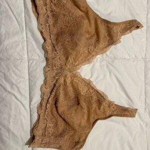 GAP Lace Wireless Bra